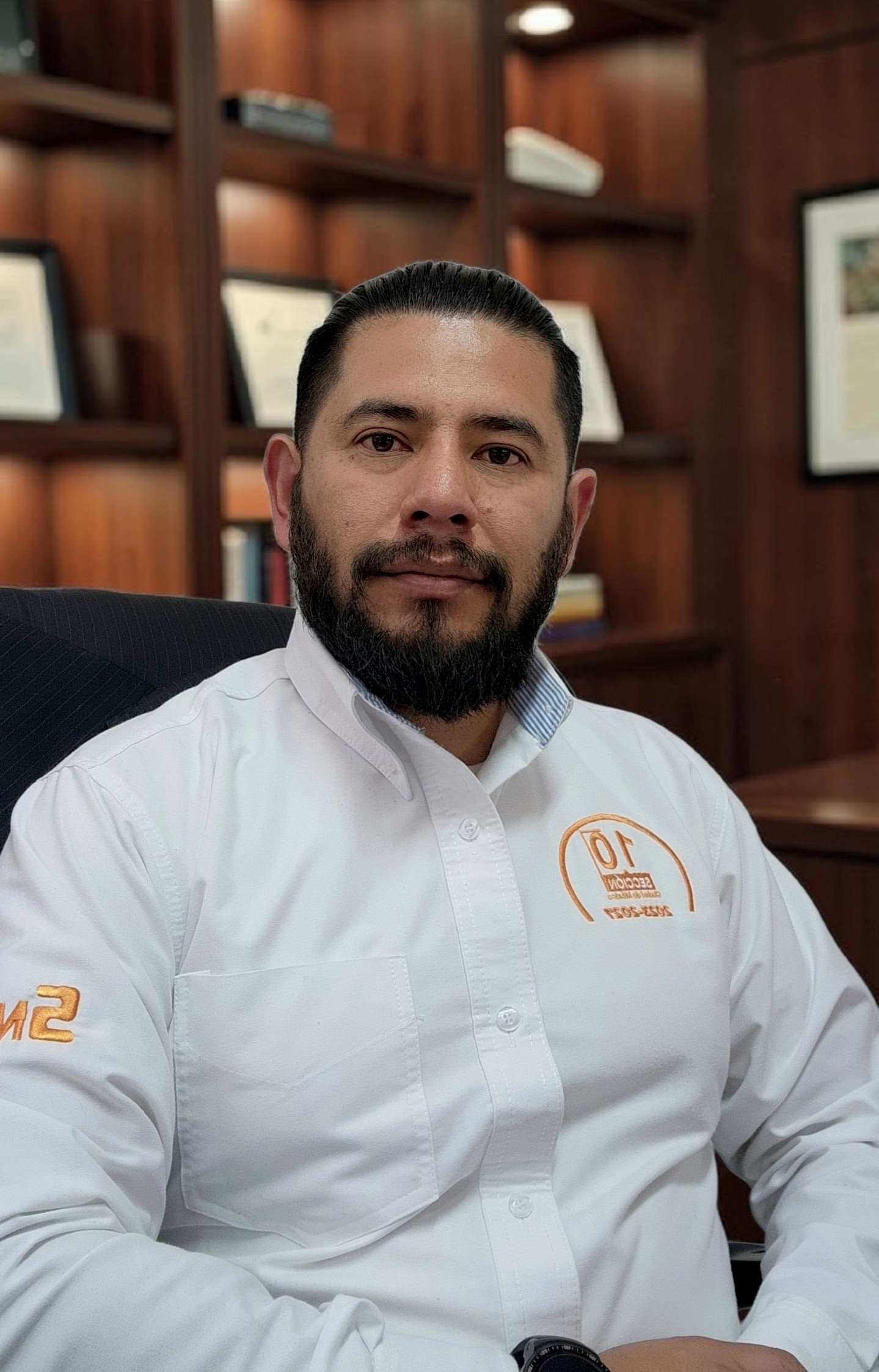 Guillermo González